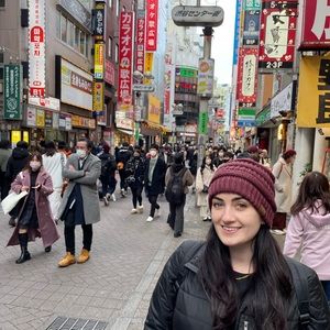 Meet your Posher, Lori